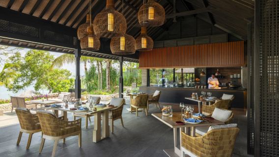 Luxury Dining Experience at Raffles Bali