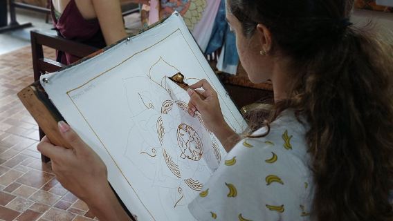 Workshop Seni Batik Bali: Ciptakan Karya Batik Tradisional Anda Sendiri