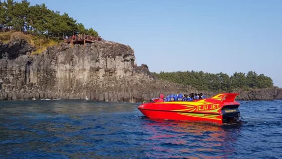 제주도 서귀포 제트보트 스피드보트 80km/h 바닷길 질주 360° 회전 중문대포 주상절리 근접 관람 스릴 넘치는 체험 구명조끼 포함 제주도 핫플레이스