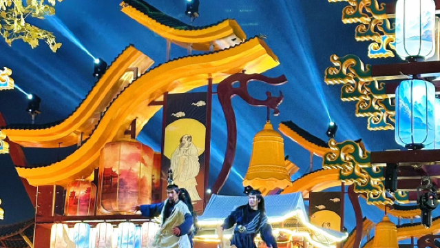 【神話裡的中國年】太行神話不夜城+歡樂太行谷白+黑一日遊