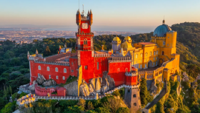 Portugal - Lisbon Round-Trip: Sintra + National Palace of Pena + Cascais | English Join-in Tour
