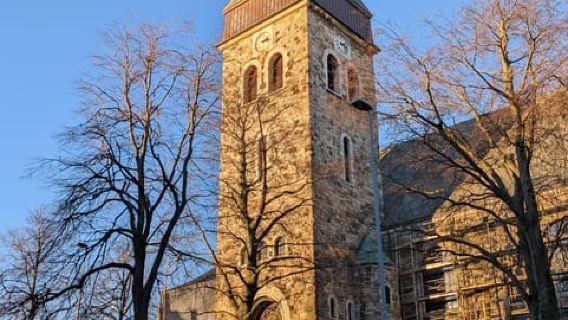 Cultural Walk with a Taste and Scent of Alesund