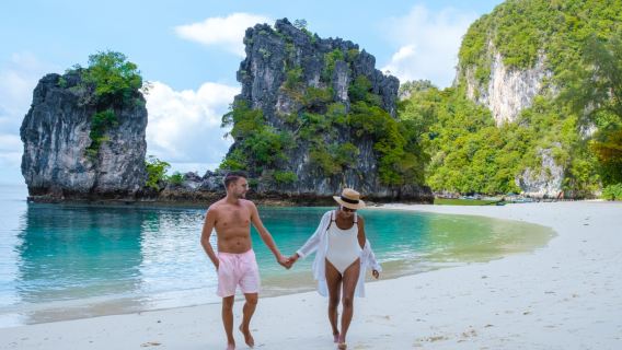 Krabi:Ko Hong Island Longtail Snorkel Tour with Lunch & Transfer