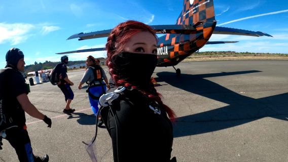 廣東陽江高空雙人跳傘 【4000米跳傘自由落體+專業高清視頻拍攝+送視頻剪輯】