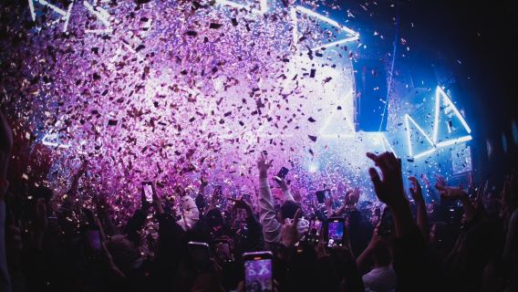 Tiket masuk OWL OSAKA + minuman (untuk pengunjung asing sahaja)