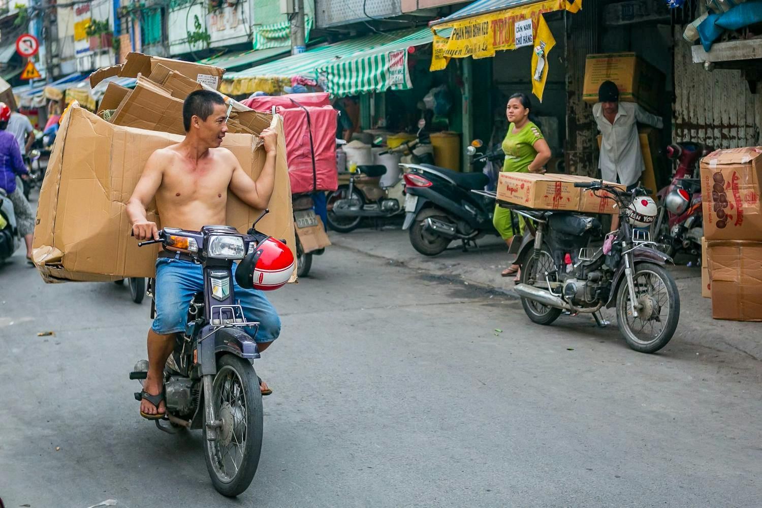 Ho Chi Minh City and China Town tour by cyclo