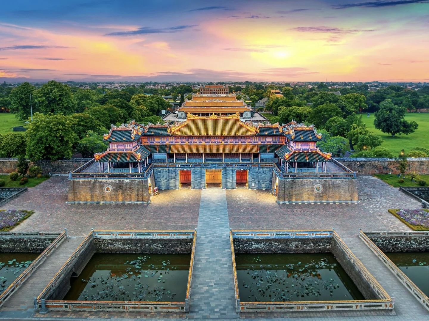 越南+芽莊 機場酒店接送|點對點用車|中文包車|可訂製行程