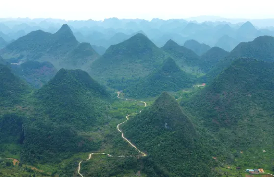 陽山莫六公頂一日遊，行攝/徒步/登頂山脊線，週六/日出發