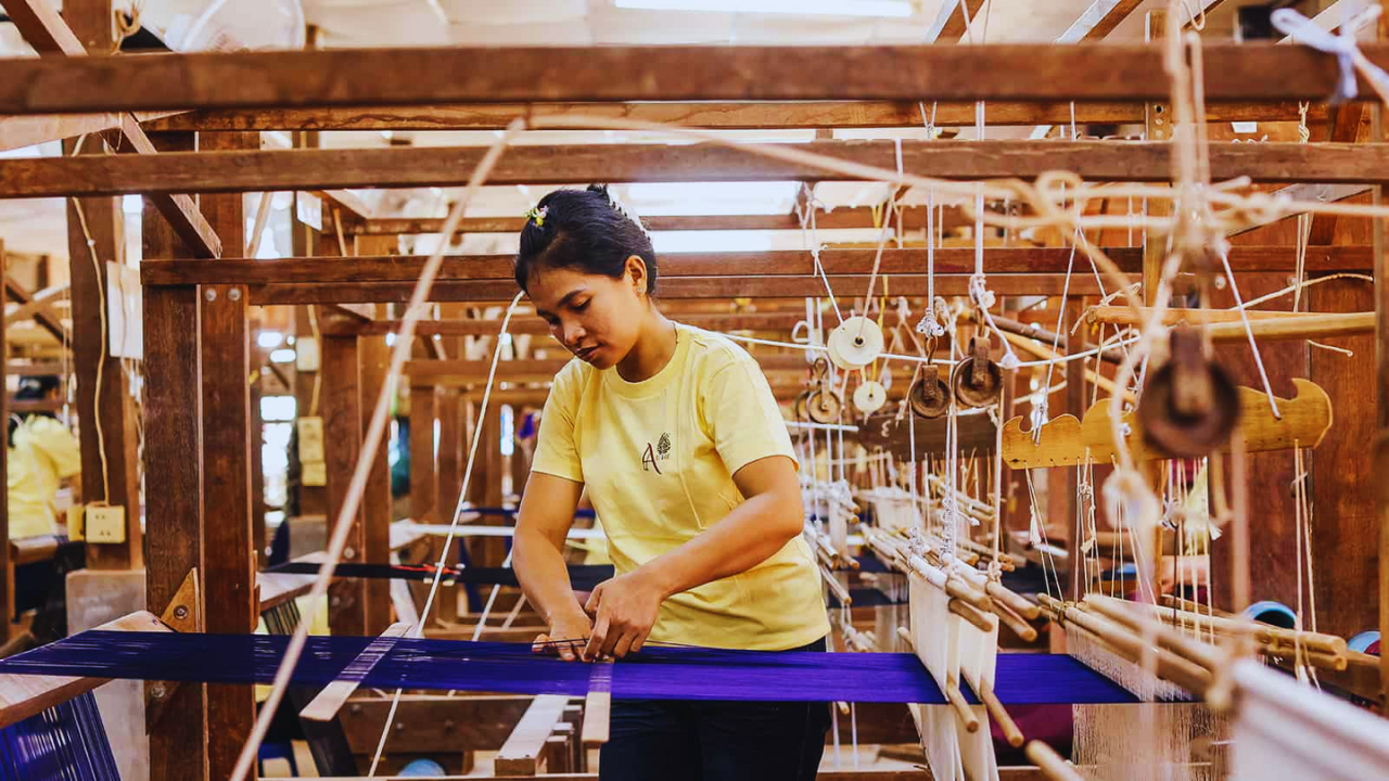 Tour por la Granja de Seda de Angkor y el Pueblo Flotante de Mechrey