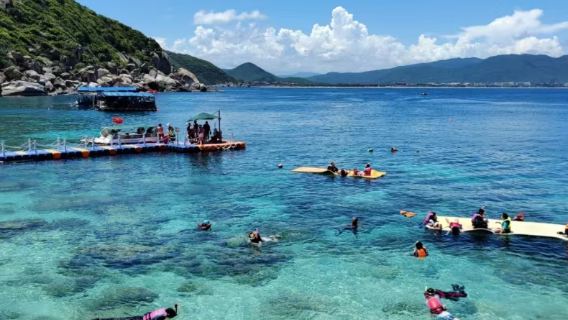 三亞百福島浮潛勝地體驗潛水浮潛3小時【百福島果凍海 原生態島可上島 不限次浮潛 可海釣+帆船】