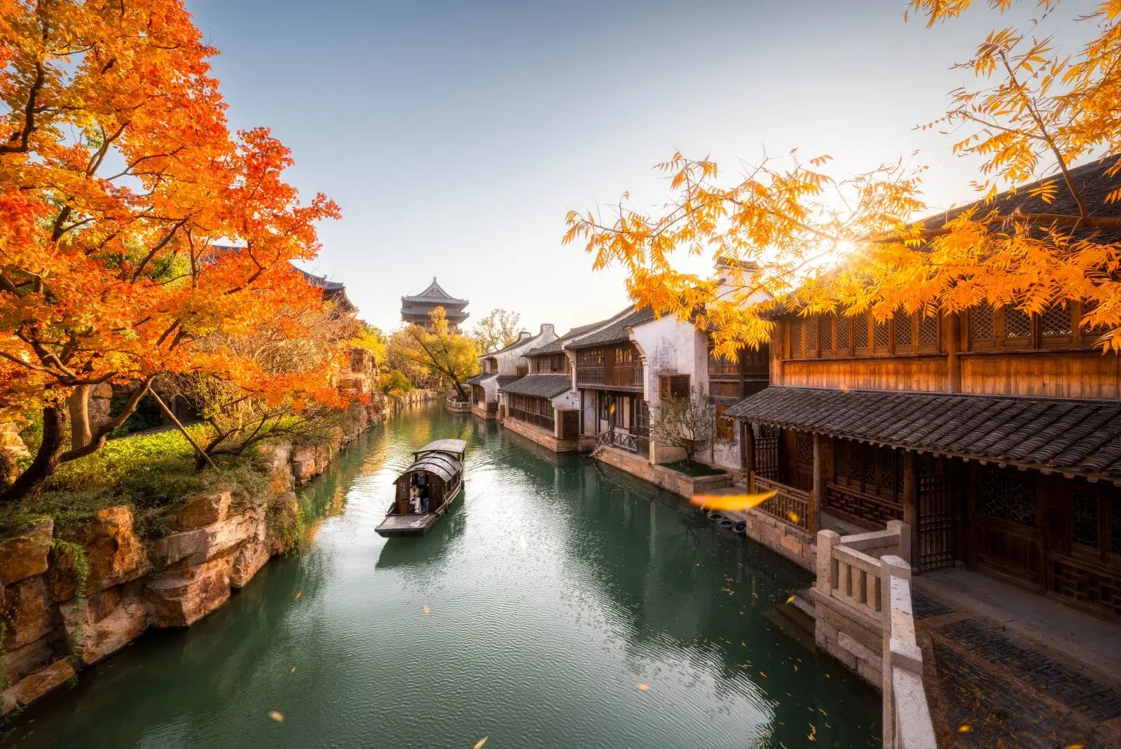 Shanghai private car day tour: Tongxiang - Wuzhen - Puyuan Fashion Resort