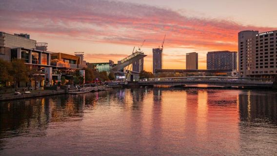 เมลเบิร์น: ล่องเรือชมพระอาทิตย์ตกสุดหรูบนแม่น้ำยาร์รา
