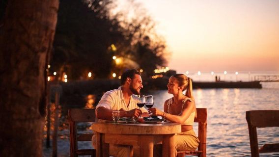 Ritmos de la noche con bufé, barra libre y espectáculo al estilo del Cirque du Soleil