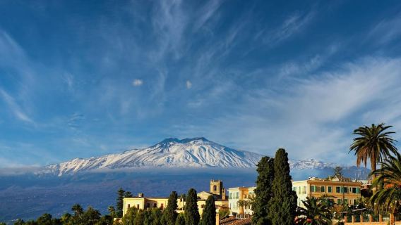 Etna Colata Lavica 1992 Aci Trezza giro in barca cena a casa di famiglia