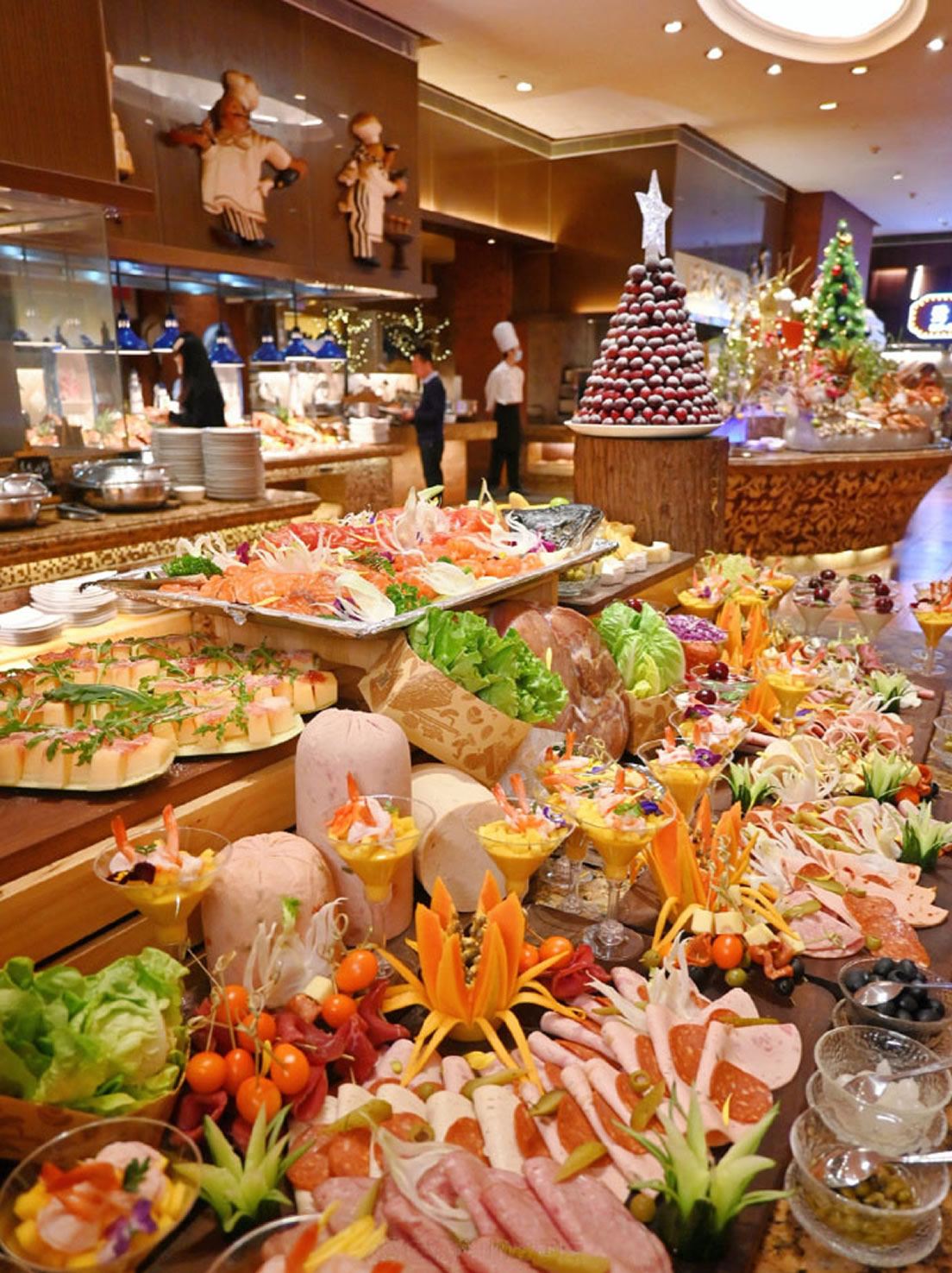 China Xiamen Seaview Garden Hotel - Mediterranean Buffet Restaurant - Lunch / Dinner