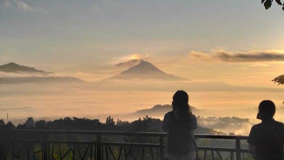 Sonnenaufgang Punthuk Setumbu, Borobudur-Tempel und Prambanan-Tempel |Mehrsprachig