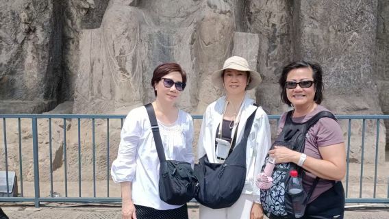Luoyang Private Day Tour to Longmen Grottoes & Shaolin Temple