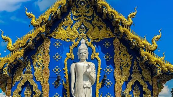 清邁出發：清萊白廟+藍廟+咖啡館+長頸村一日遊【中文導遊】