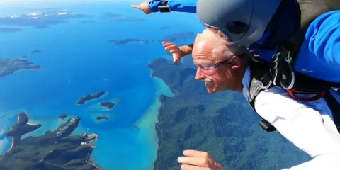 墨爾本大洋路市區聖科達亞拉河谷高空跳傘【市區免費接送可選/贈跳傘證書/鳥瞰壯觀海岸線/專業教練及設備】