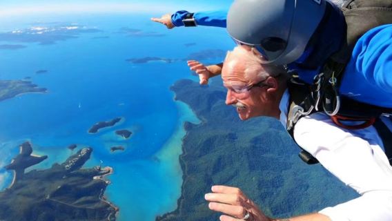 BASE jumping in the St. Korda Yarra Valley, Melbourne's Great Ocean Road [Free city pick-up and drop-off available / Free skydiving certificate / Spectacular coastline views / Professional instructors and equipment]
