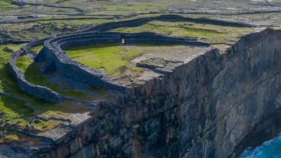 愛爾蘭都柏林+莫赫懸崖+西班牙拱門一日遊/行程可調-可定制