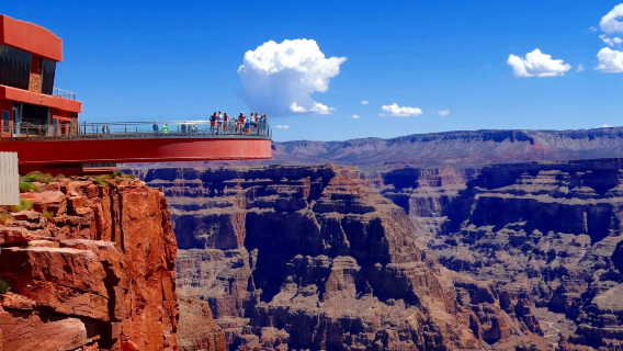 Passeio de um dia com carro privativo: Las Vegas + Borda Oeste do Grand Canyon + Skywalk no Grand Canyon West