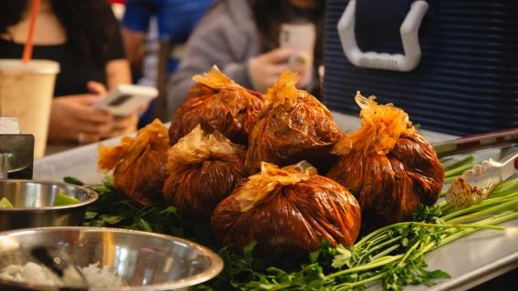 墨西哥城：科約阿坎區市集導覽與美食品嚐