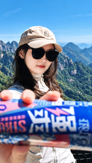 Huangshan Day Trip | Includes Admission Ticket for a Relaxed Tour of the Famous Mountain/Optional Hotel Pick-up/Drop-off or English-speaking Guide