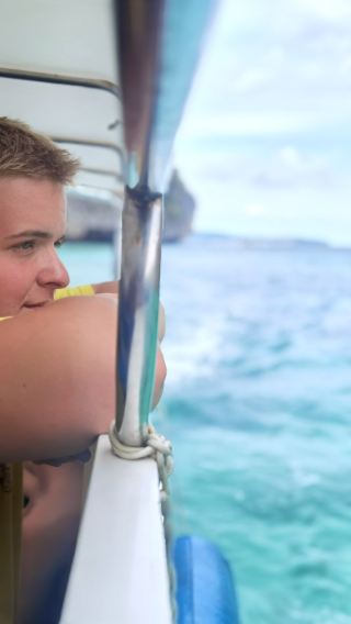From Phi Phi: Private 6-Hour Speedboat Tour to Maya Bay with Snorkel & Lunch