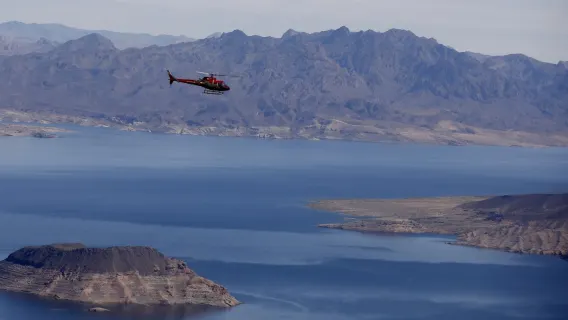 Tour di un giorno a Las Vegas e Aeroporto Grand Canyon West [volo in elicottero andata e ritorno all'Aeroporto Grand Canyon West]