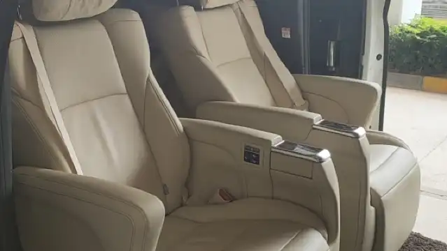 粵港澳跨境接駁車【包車】兩地牌MPV，三地牌直達車‖港珠澳大橋‖快速通關‖港澳關免下車‖大陸關免排隊