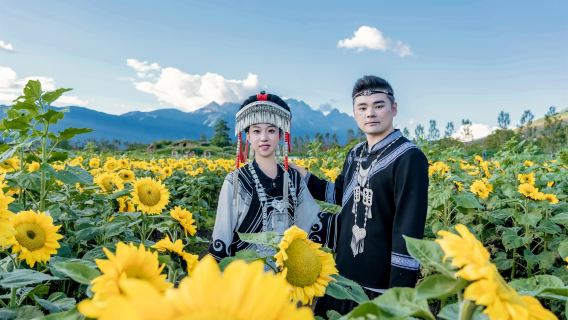 麗江旅拍資深旅行跟拍攝影師旅拍攝影約拍/底片全送