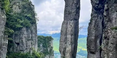 恩施大峽谷一日遊拼大團+上門接送+無購物