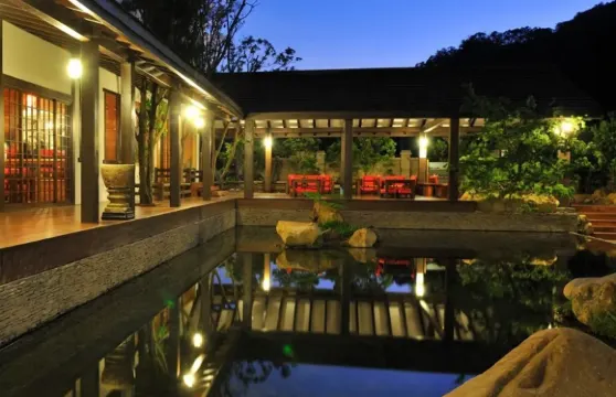 苗栗|石風溫泉城堡|雙人湯屋・大眾湯・和式套房・創意料理