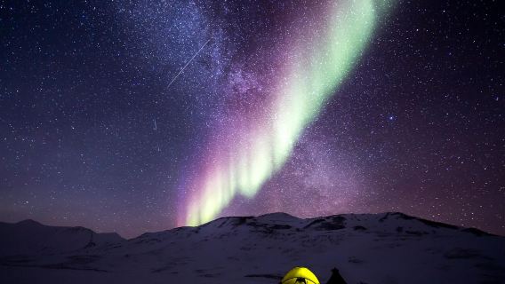 ノルウェー+トロムソ バスでオーロラ鑑賞+ガイド同行【1名様から予約可|送迎オプションあり】