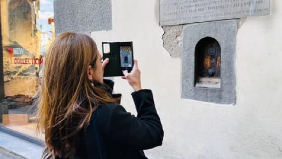 Florence : le David de Michel-Ange et une gorgée de vin à travers une fenêtre