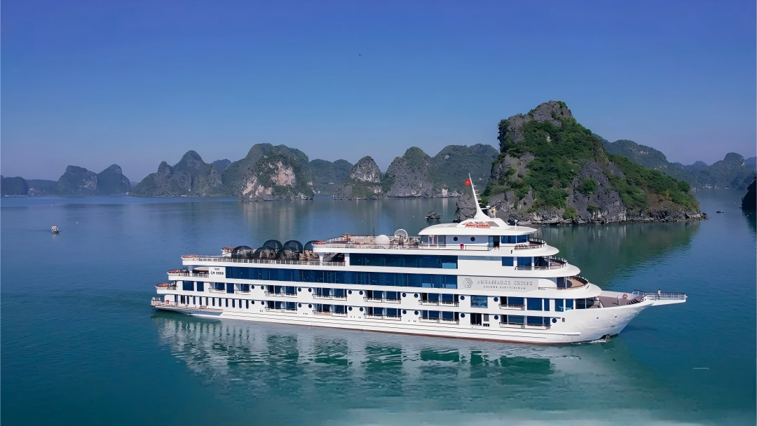Tour di un giorno nella Baia di Ha Long: Crociera Ambassador/Crociera premium 5 stelle + Grotta delle Meraviglie + Ti Top Island