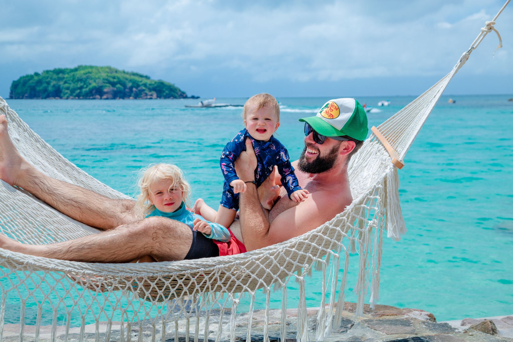 Discover Paradise – 4 Islands Cano Trip & Hon Thom Cable Car