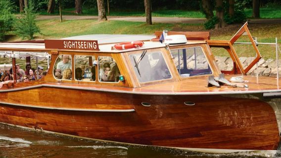 Stockholm: Guided Archipelago Wooden Boat Tour