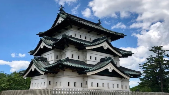 A day trip to Hirosaki Park, Tsugaru Domain Nebuta Village, and the Red Brick Warehouse Museum in Aomori, Japan.