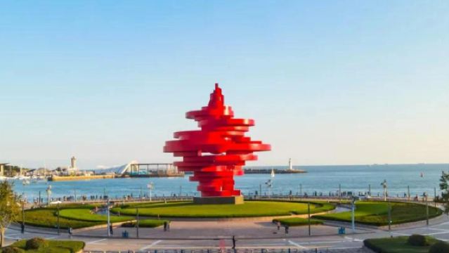 青島石老人海水浴場+雕塑園+小麥島五四廣場徒步遊中英韓語導遊