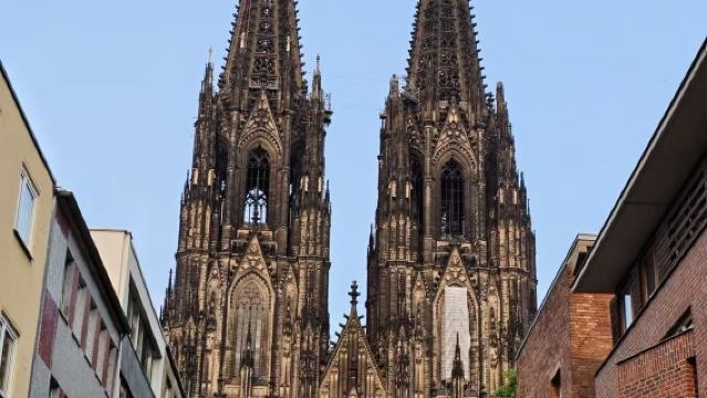 德國科隆大教堂+萊茵河畔老街一日遊【10H包車+免費定制】