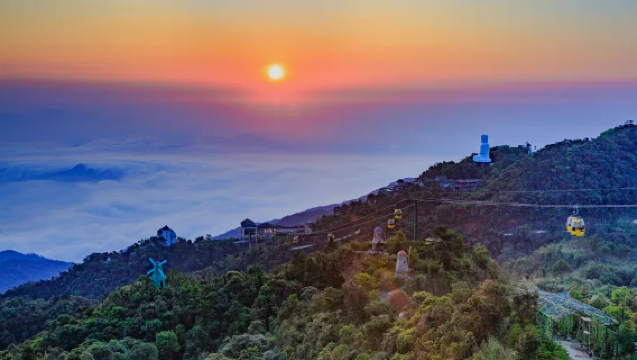 다낭 출발: 바나힐스 선월드 & 골든 핸즈 브릿지 일일투어