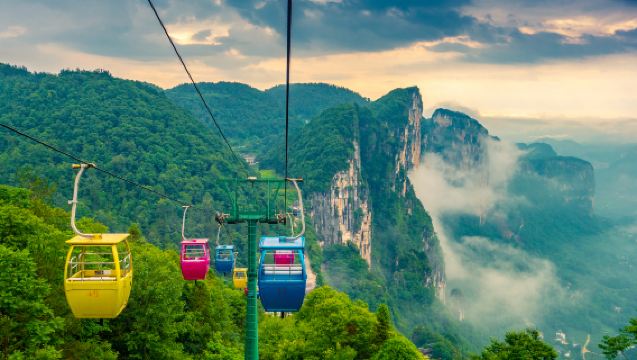 Tour privato di un giorno a Zhangjiajie con autista - Parco Nazionale Forestale della Montagna Tianmen (Montagna Celeste, panorami sulle nuvole e foreste di picchi)