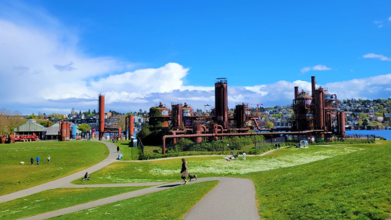 Gas works park + Pike place fish market + Columbia center + The museum of flight (World cup city tour)