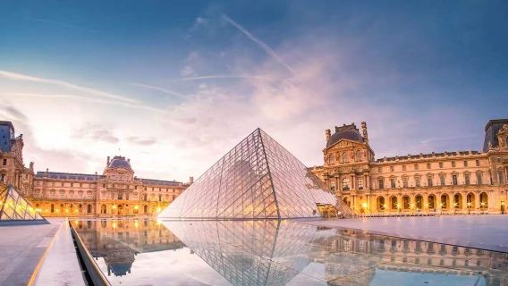 Tour Artístico pelo Museu do Louvre em Paris, França (Visita Guiada em Chinês Profissional + Joias do Louvre + Templo da Arte + Experiência Imersiva)