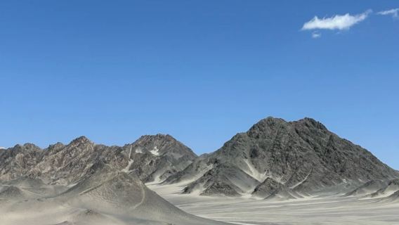 Lawatan sehari dari Dunhuang ke Delingha | Gunung Hitam Tunggal, Tasik Jade [Hadiah rakaman udara]
