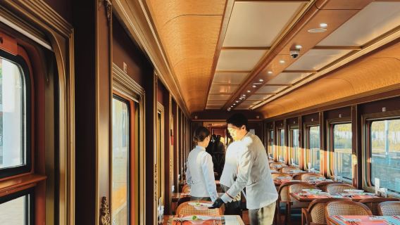 Train touristique haut de gamme Baiyun - Chongzuo - Kunming - Shangri-La - Lijiang - Tengchong : traversée romantique du Yunnan