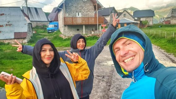 Из Сараево: экскурсия на внедорожнике 4x4 в деревню Лукомир