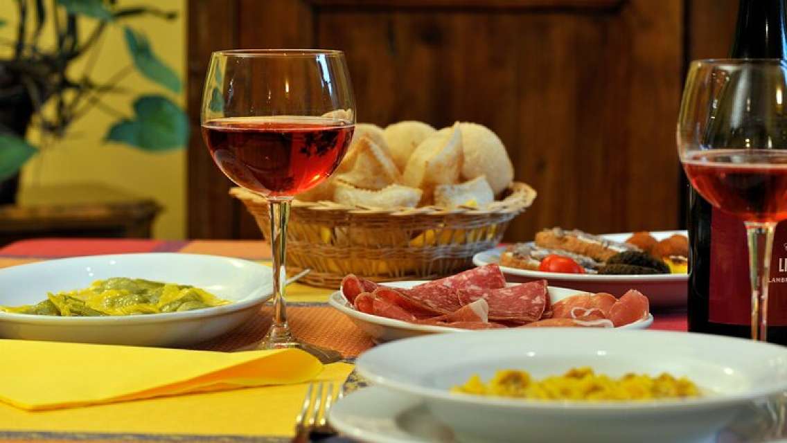 Parma traditional food tour - Do Eat Better Experience